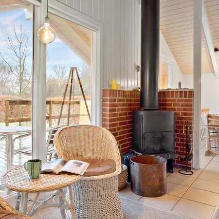 2 Bedroom Cozy In Juelsminde * Sonderby (Midtjylland)